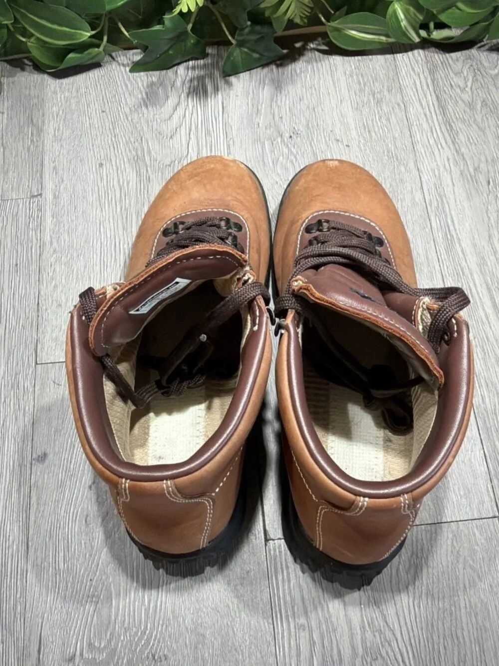 Vasque men’s women