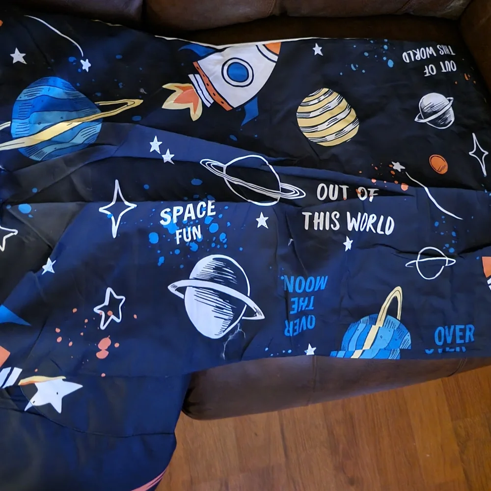 Beeweed 3 piece Space Rocket Ship Out of this World Comforter Set Navy Blue New…