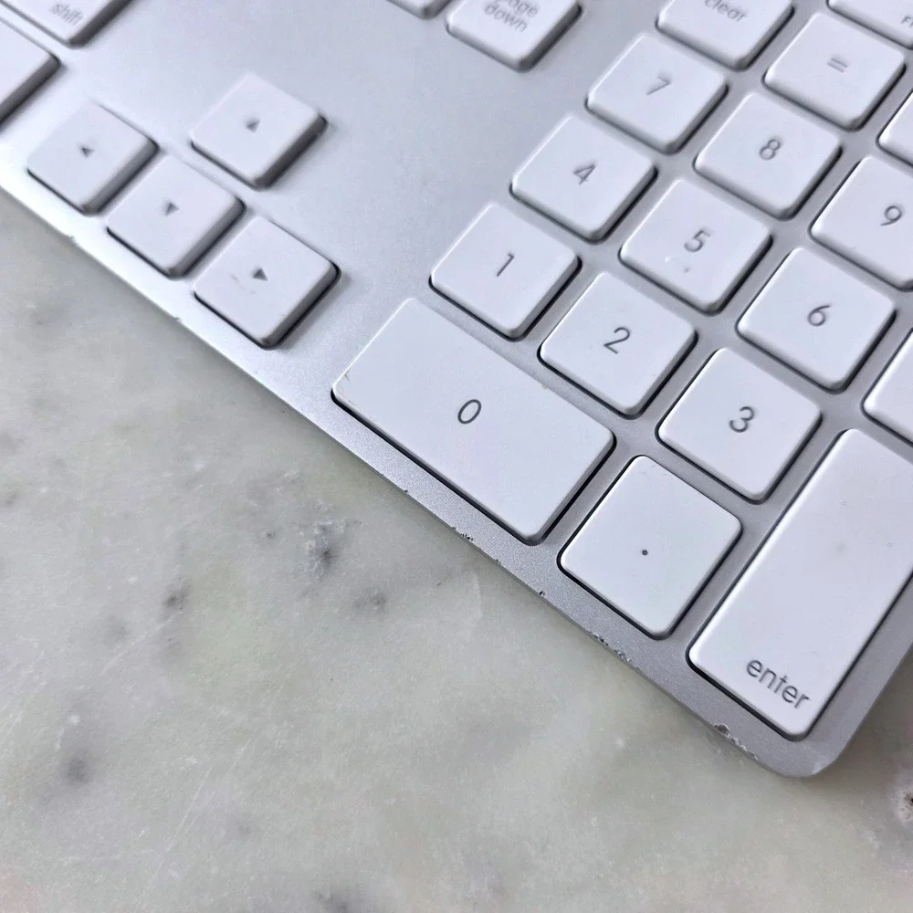 Apple wired keyboard