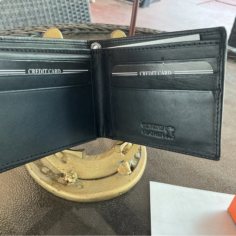 Men's Black Leather Bifold Wallet with Horse Design
