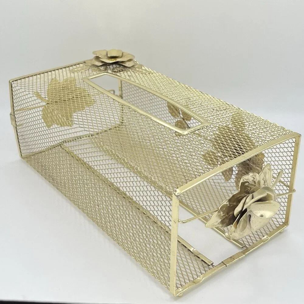 Unbranded vintage gold