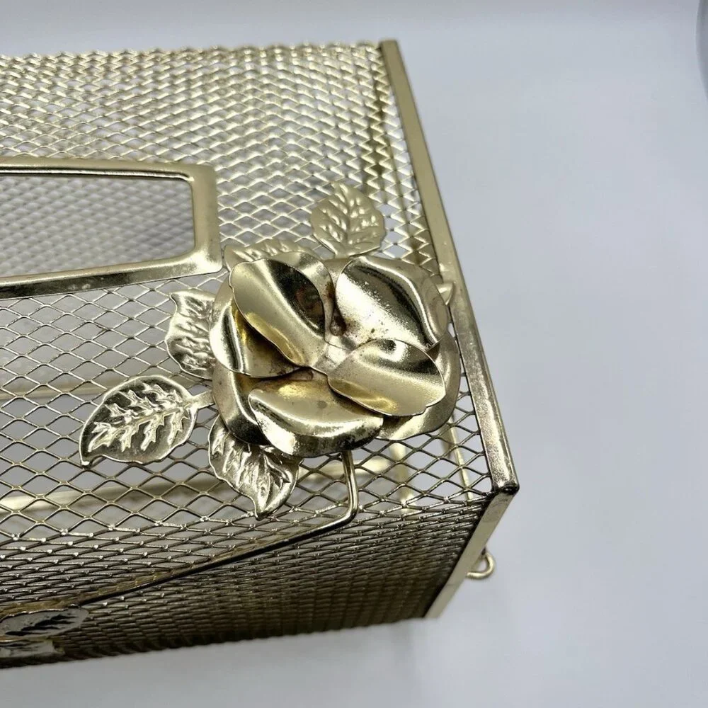 Unbranded vintage gold