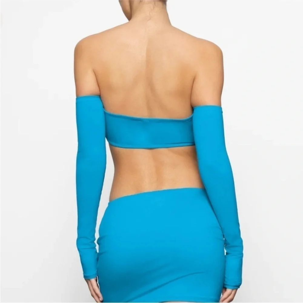 SKIMS place sweetheart neckline