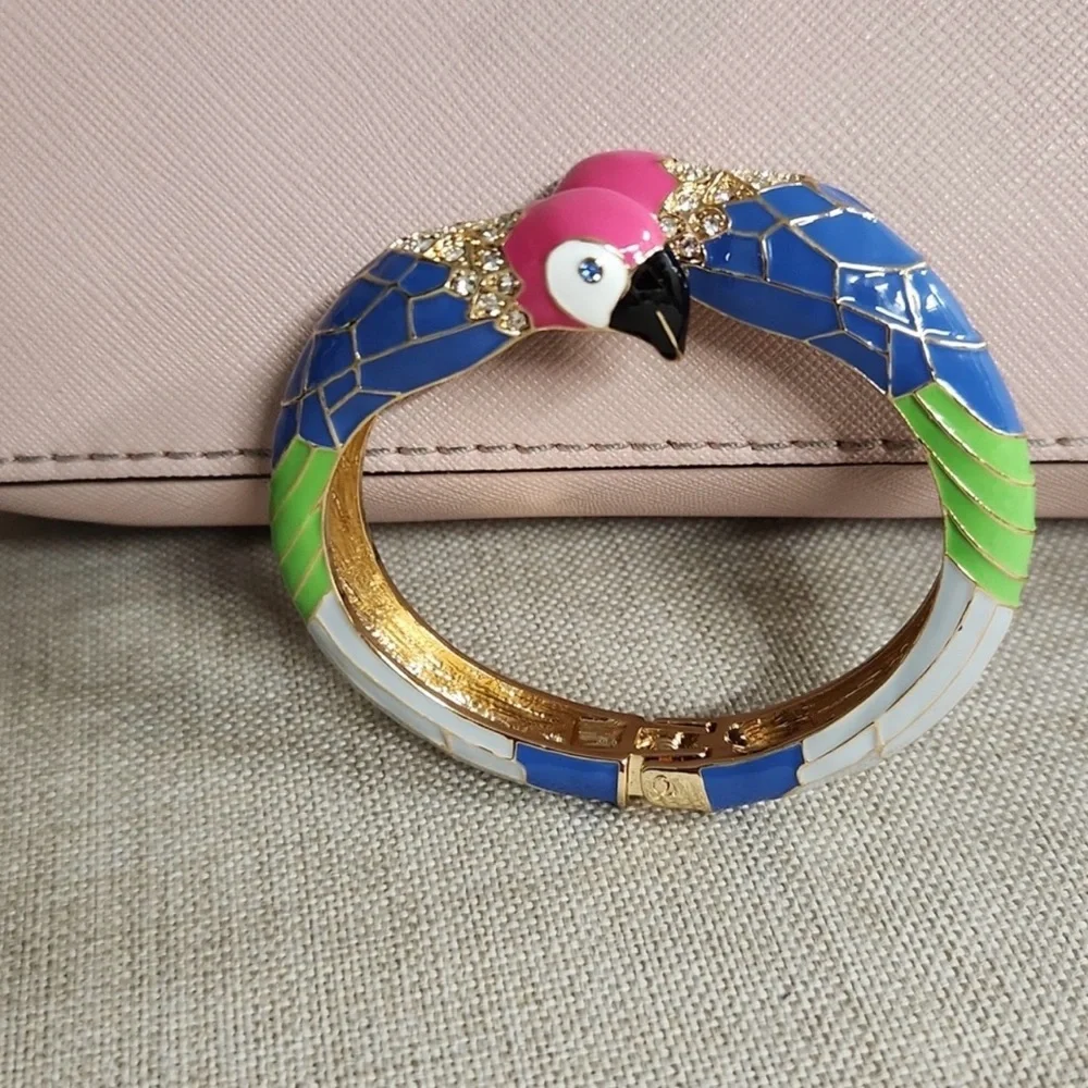 Tommy Bahama tropical parrot