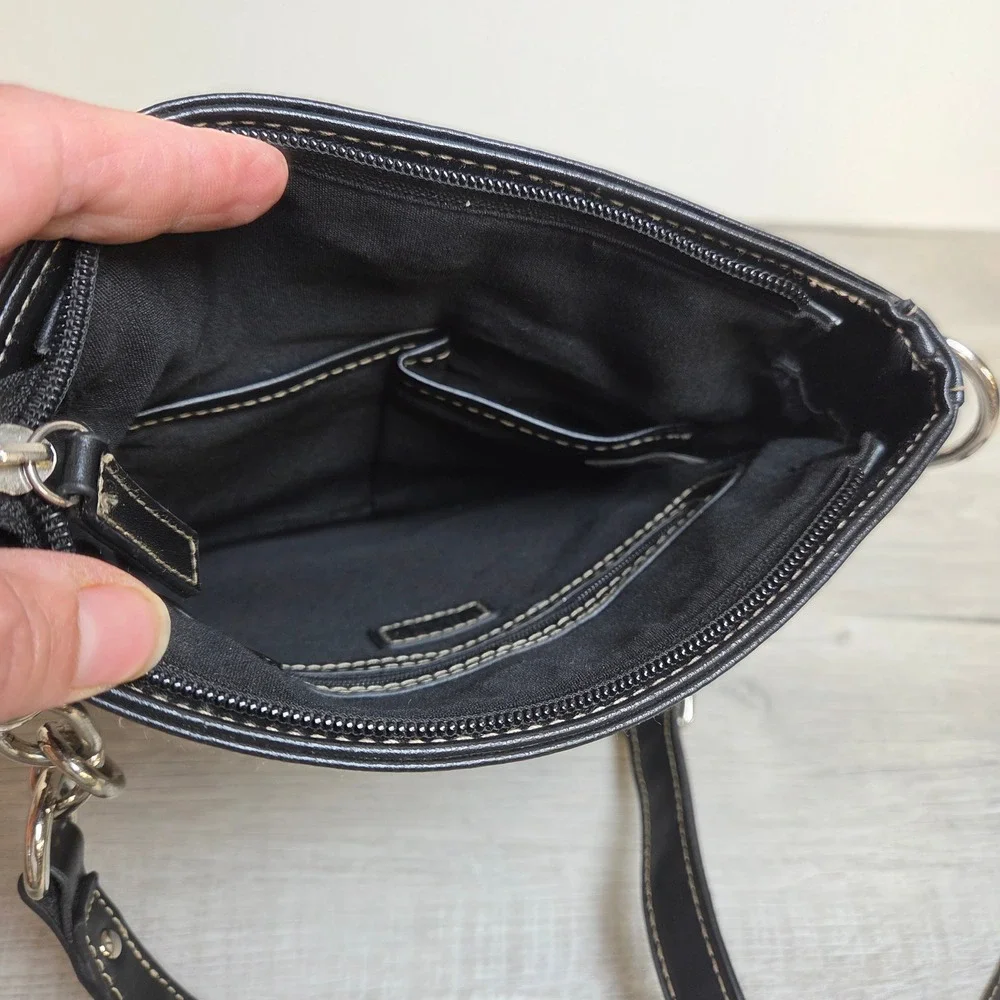 Chaps Black White Colorblock Crossbody Bag Silver Chain Link Hardware Small