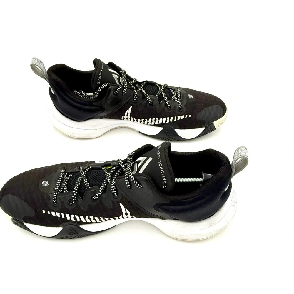 Nike men giannis