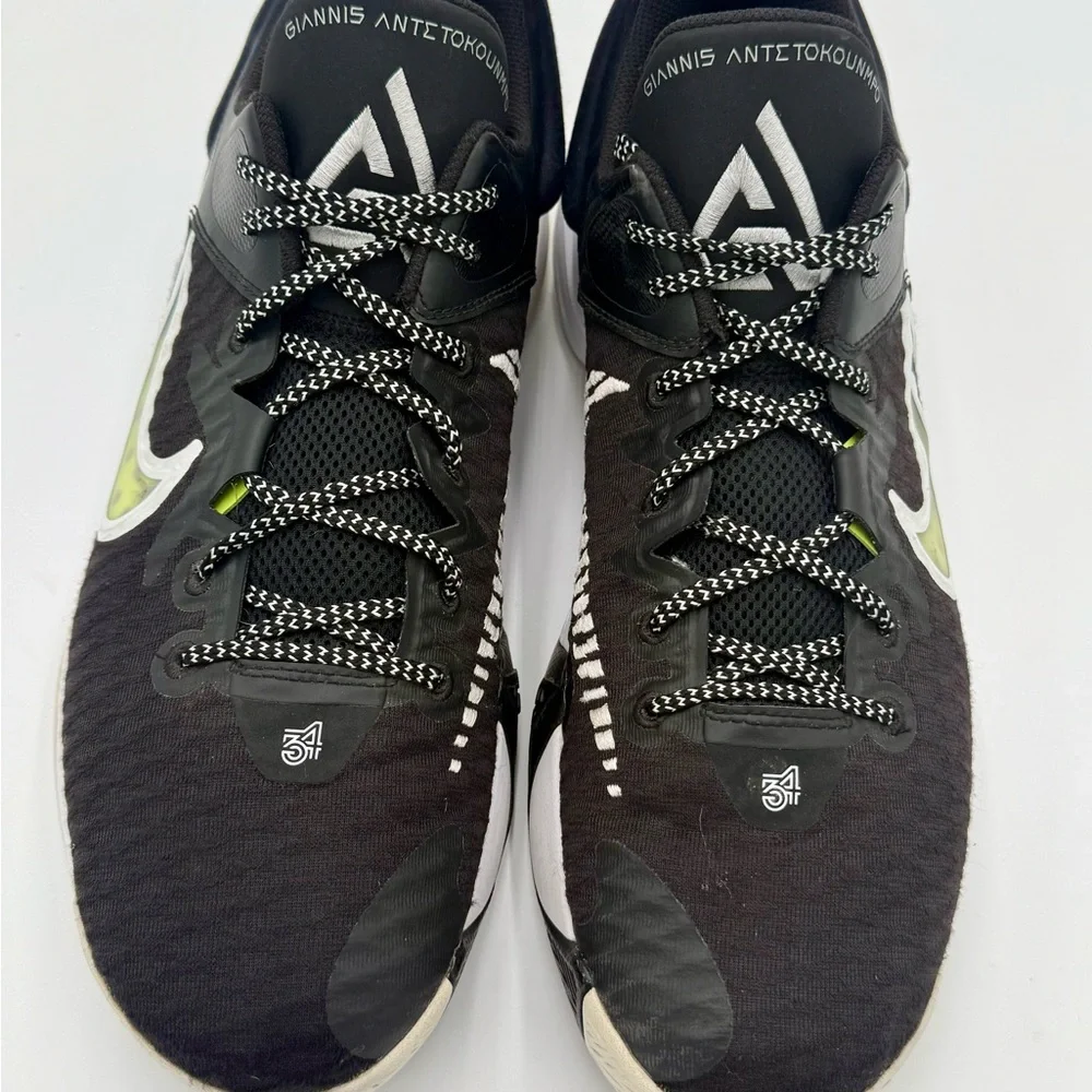 Nike men giannis