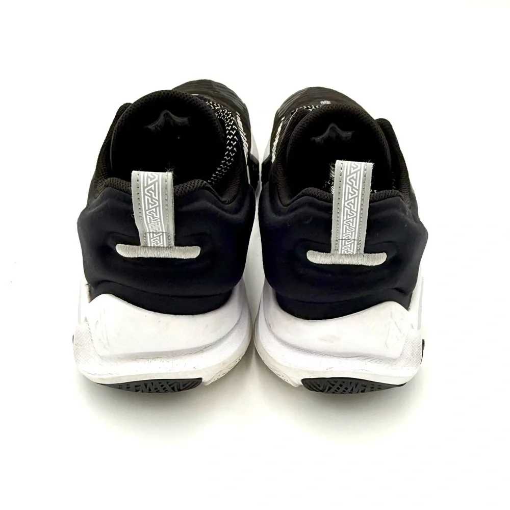 Nike men giannis