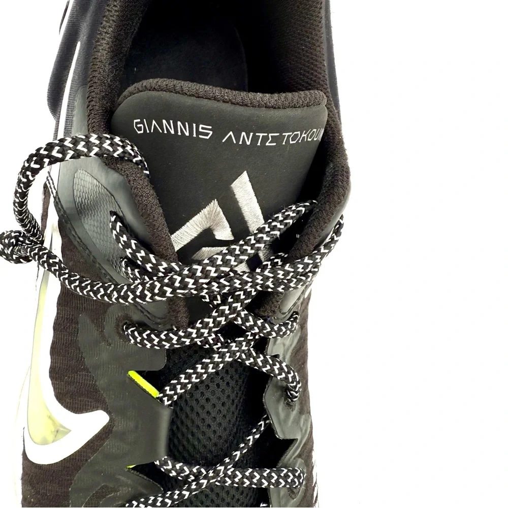 Nike men giannis
