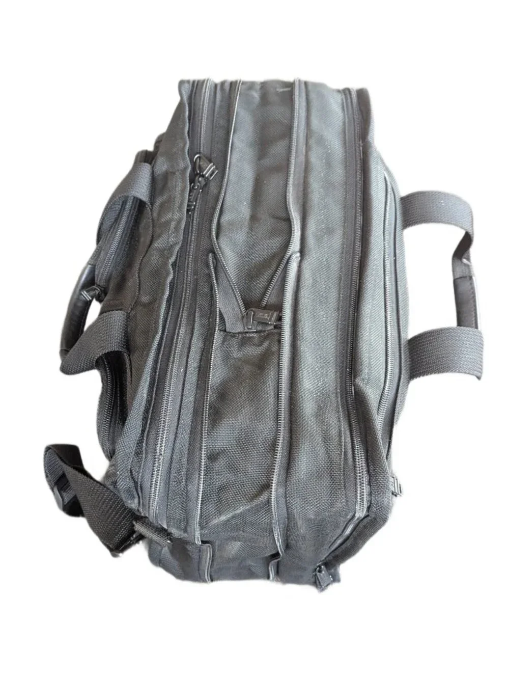 Tumi expandable computer