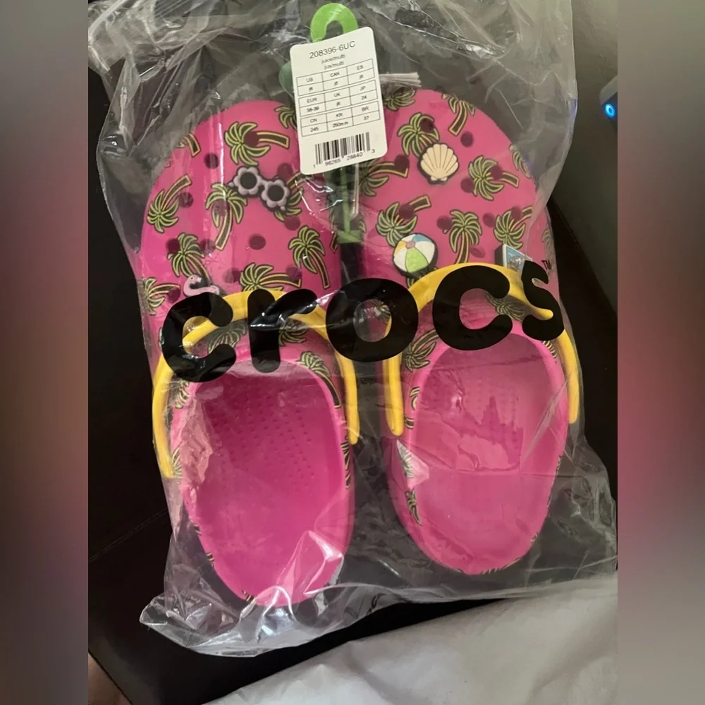 CROCS cutie crush