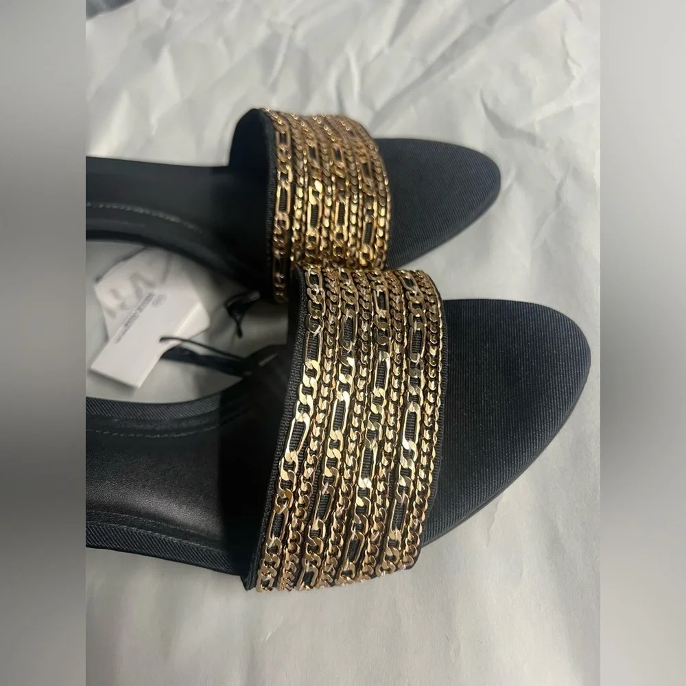 🔥🔥Zara chain trim heeled sandals