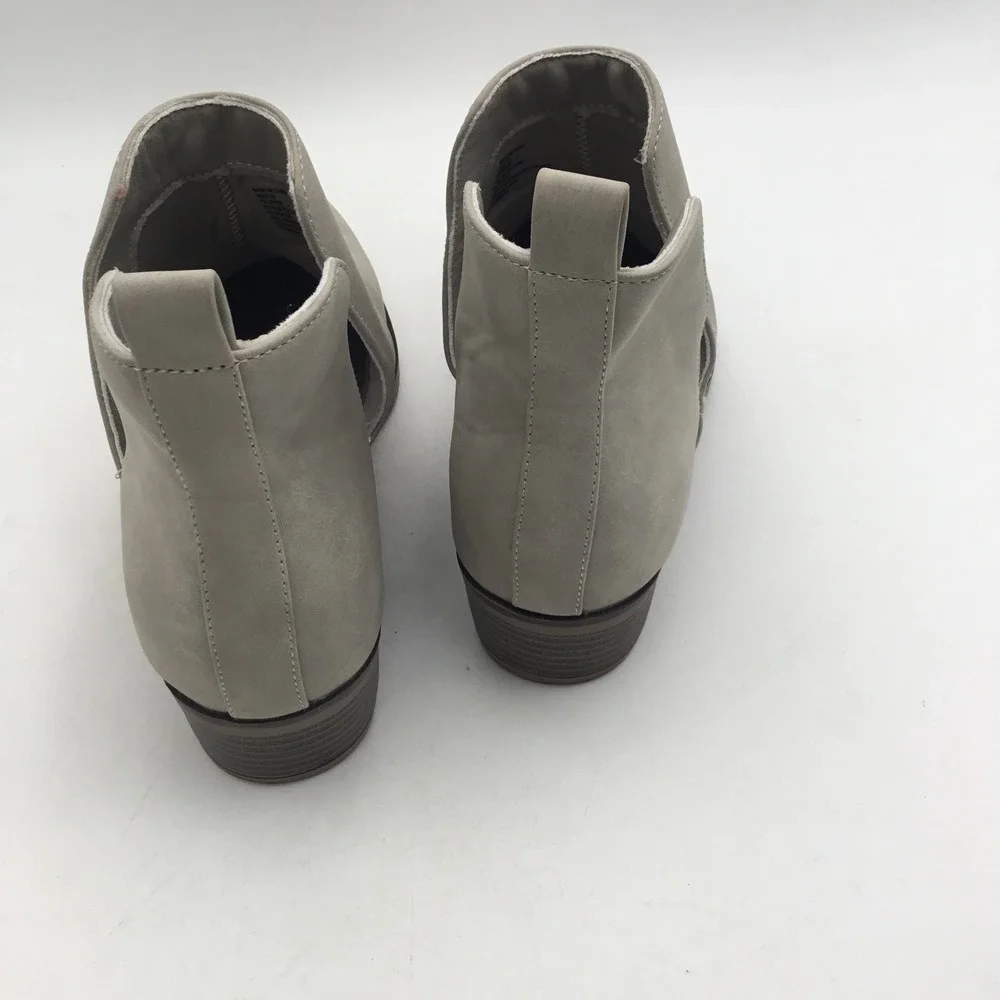Serra ankle booties