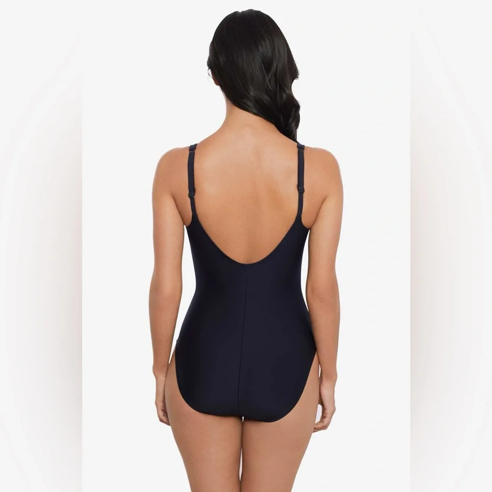 Miraclesuit dive into