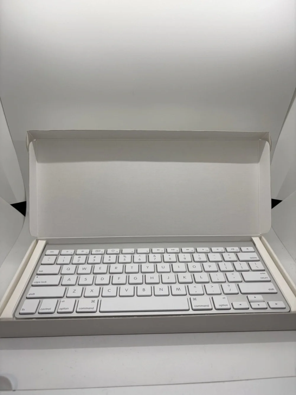 NIB Apple Wireless Keyboard Tested/Working