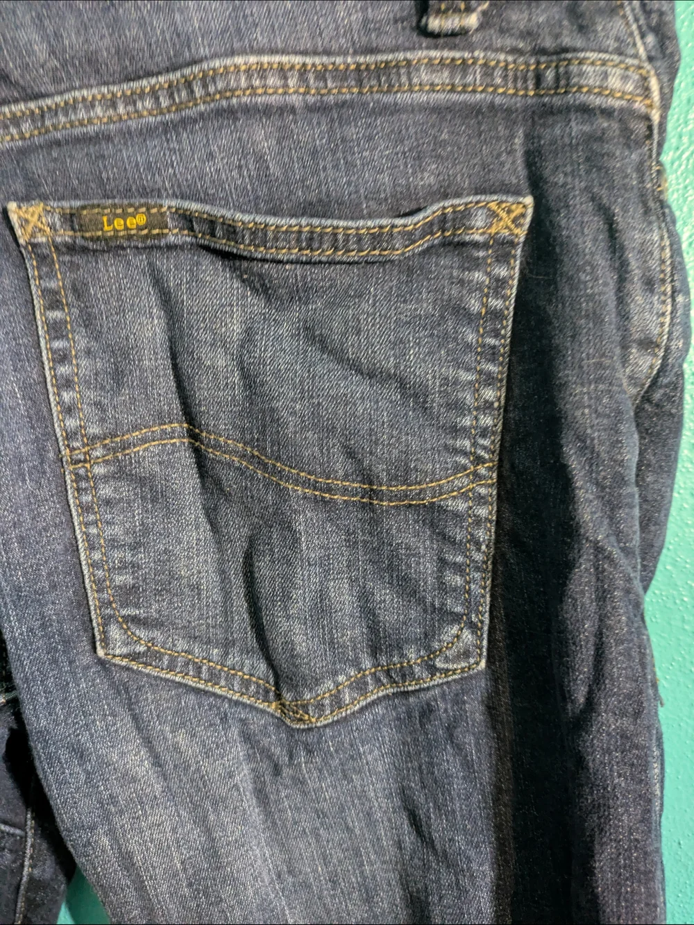Lee comfortable men