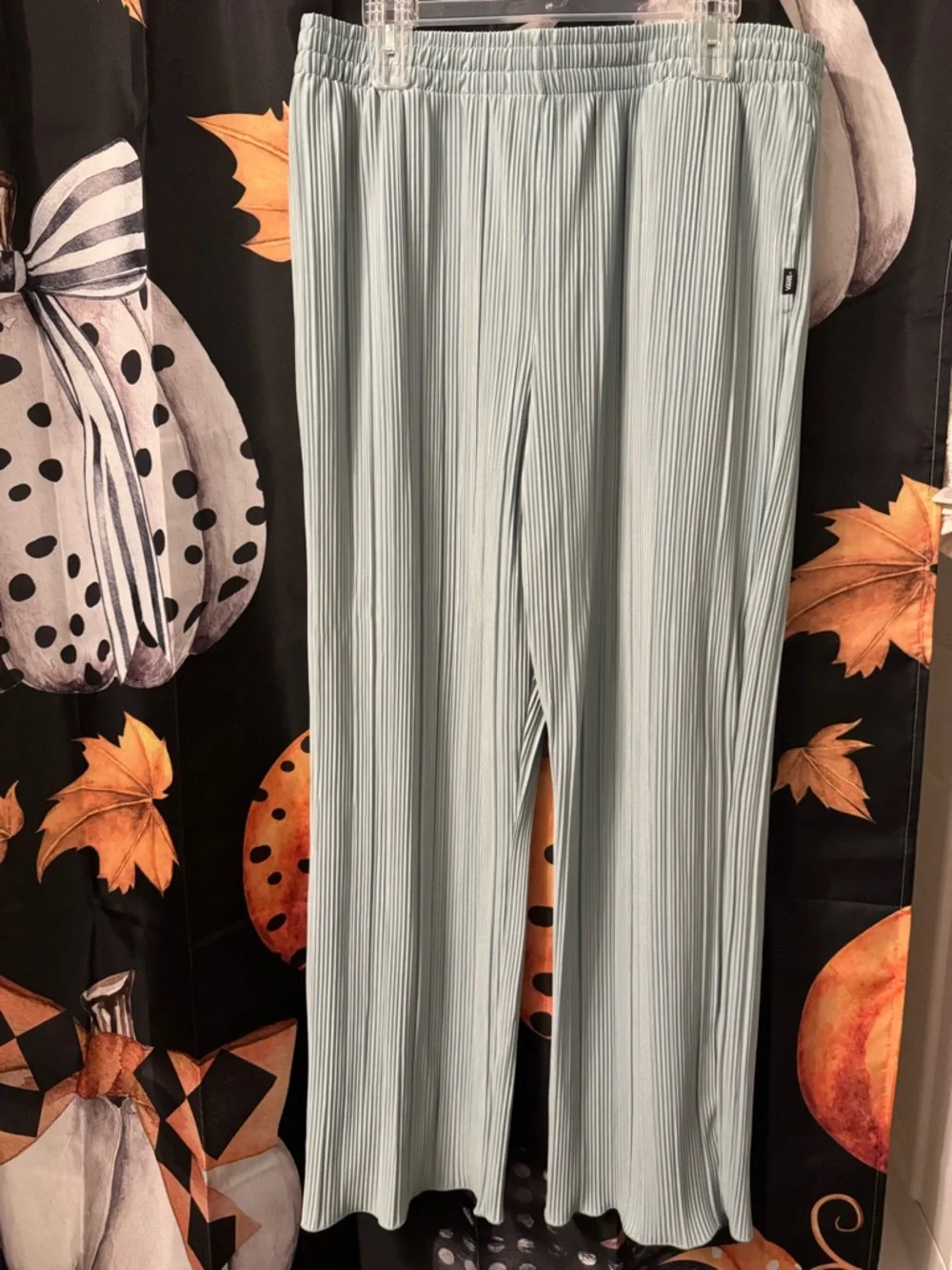 Vans Women’s XL Pleated Drawstring Pleated Pants NWOT