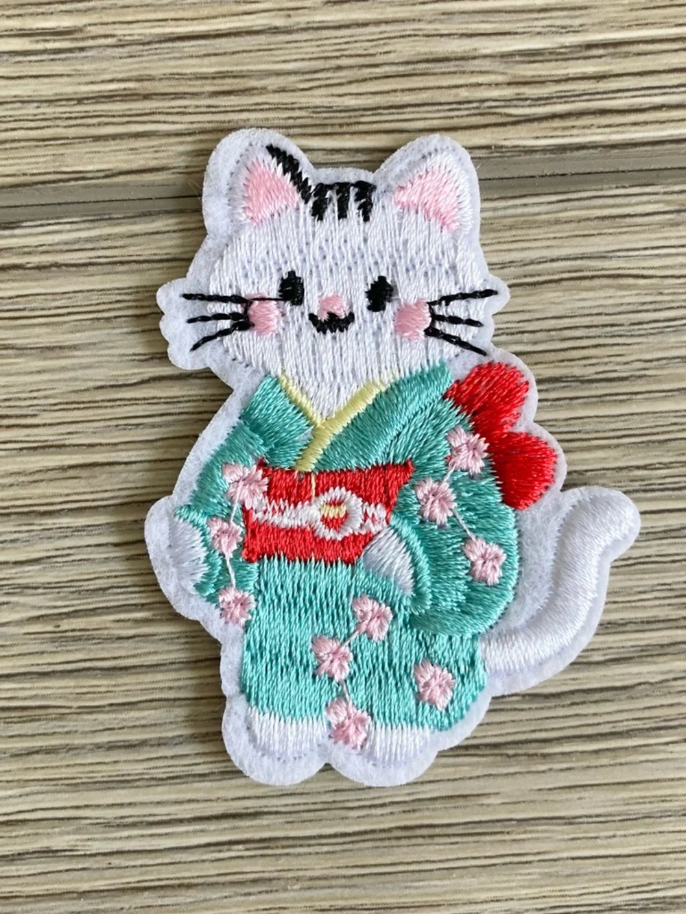 N/A set embroidered