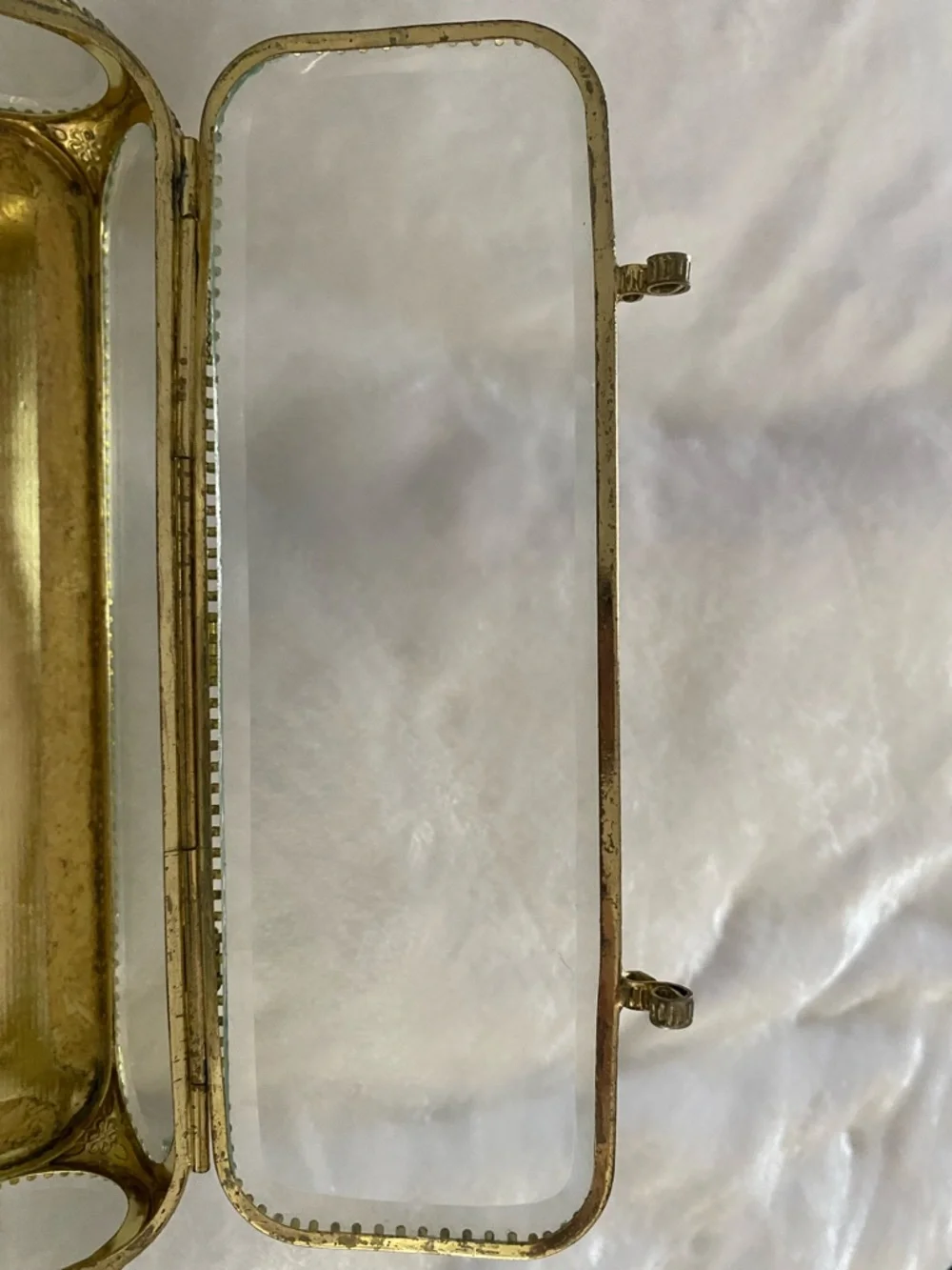 Grace elegant gold