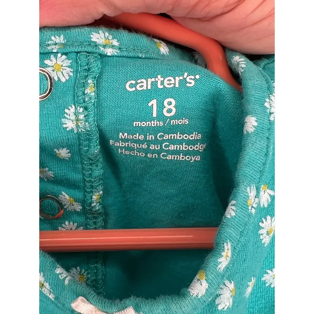 Carter’s Baby girl bundle of  2 bubble rompers playwear ruffles Size 18 months