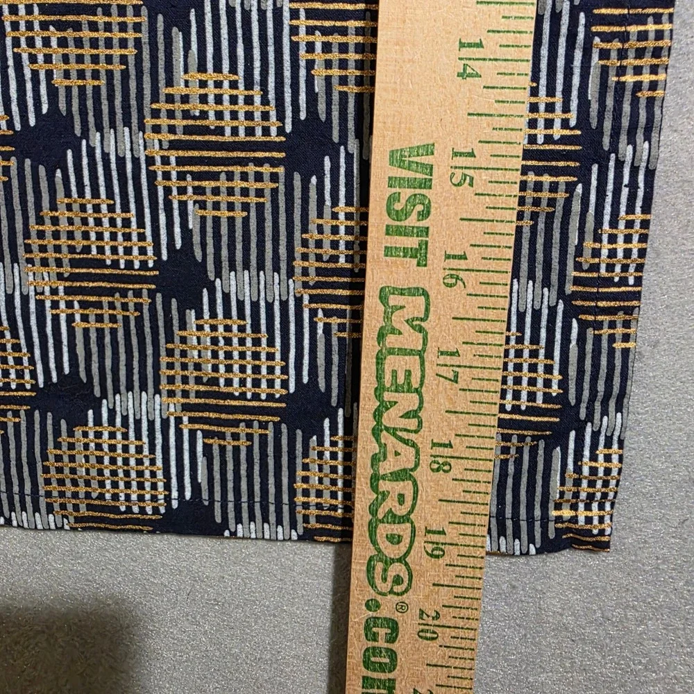 Crate & Barrel measurements included