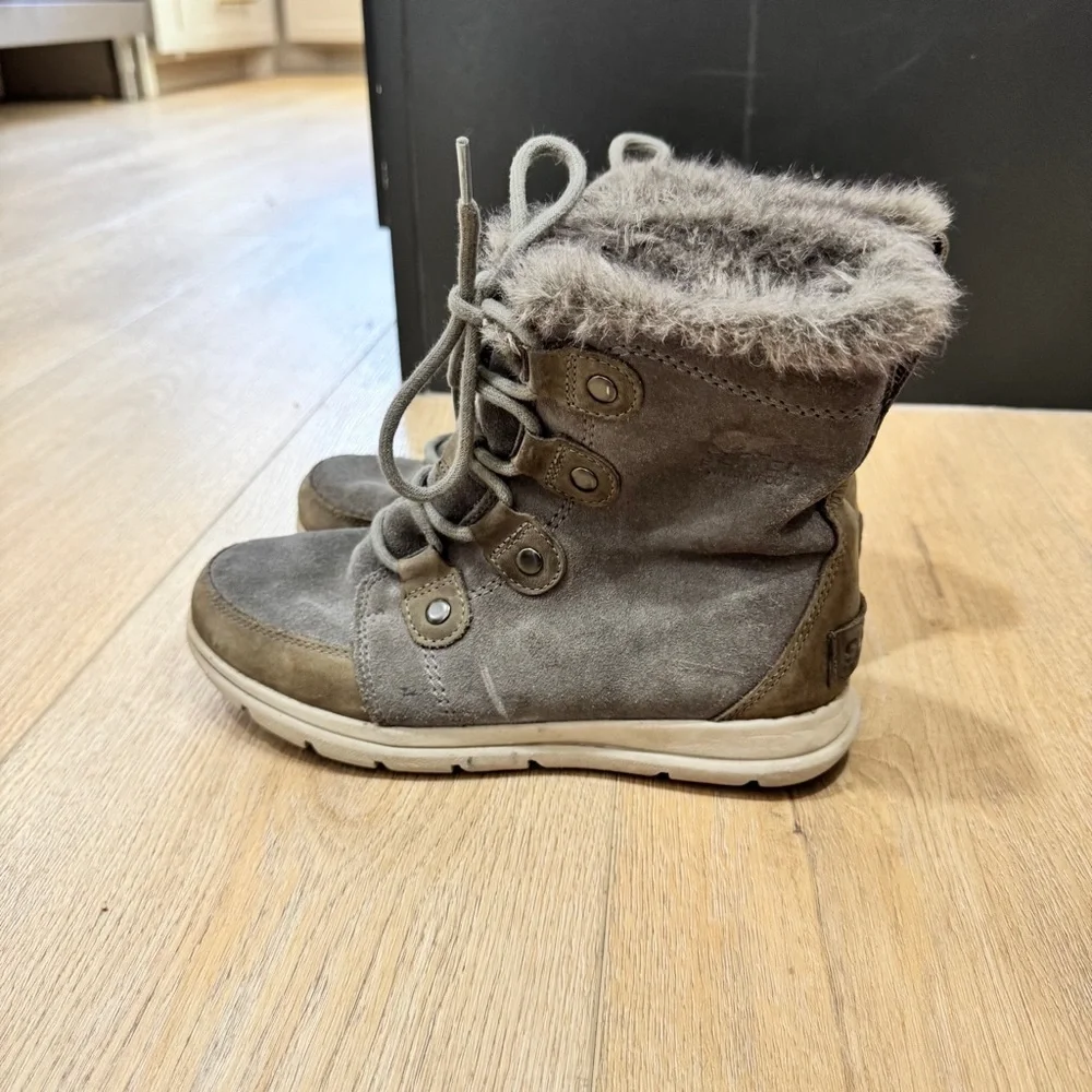 Sorel Gray Suede Winter Snow Boots Size 8