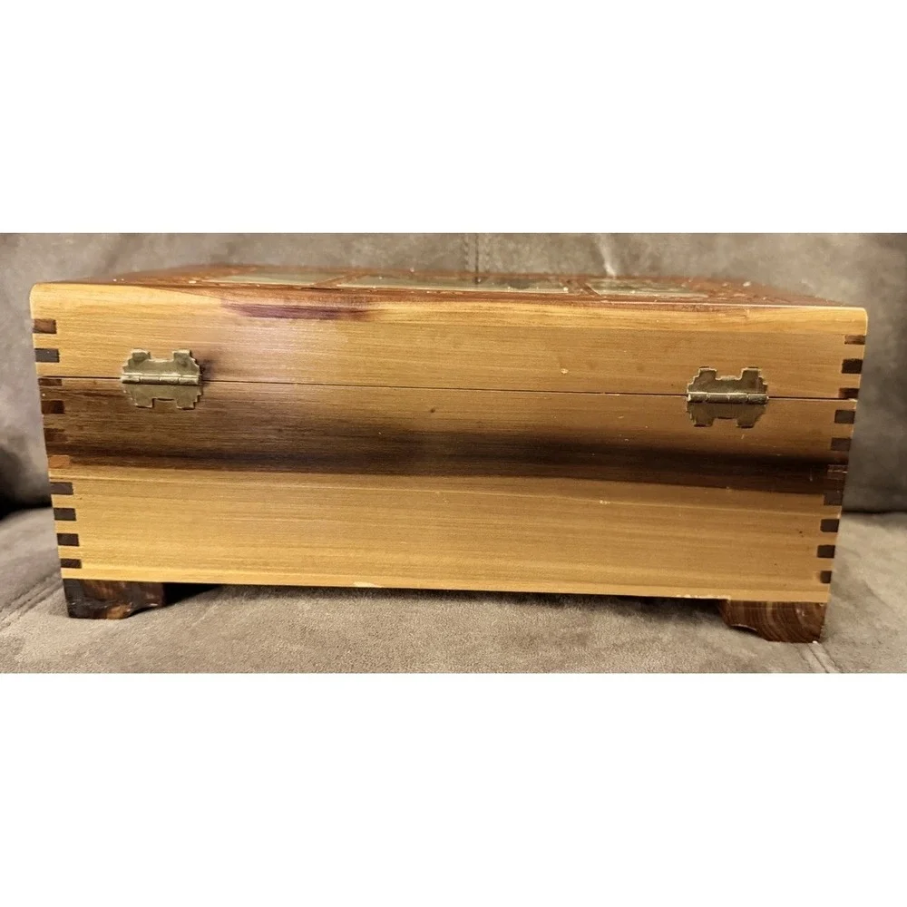 mirrored cedar jewelry box w/tongue in groove design 10.5