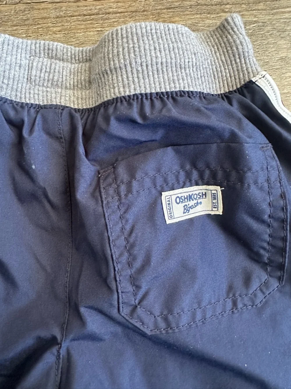 OshKosh Bgosh navy jogger