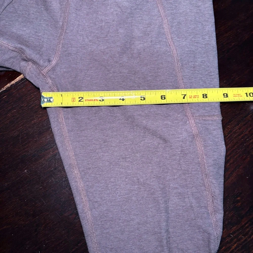 Beyond Yoga thigh way