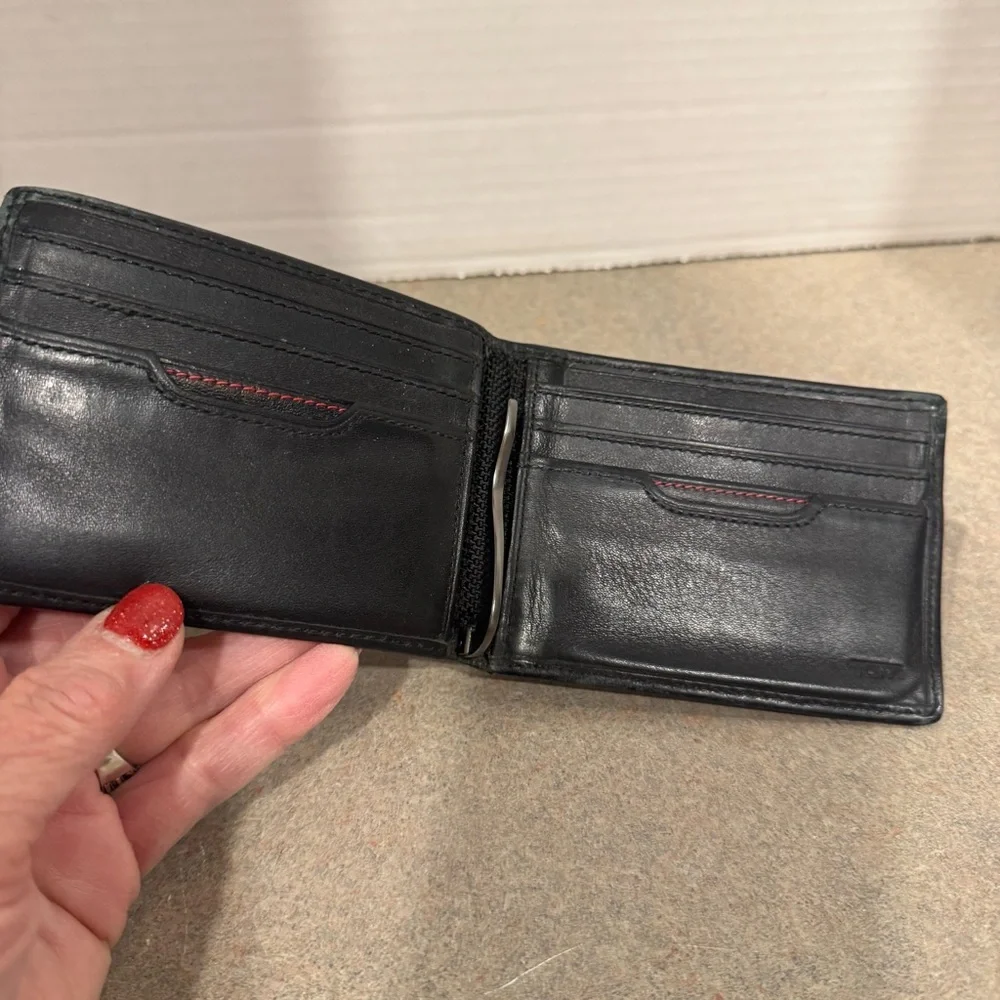 Tumi full grain