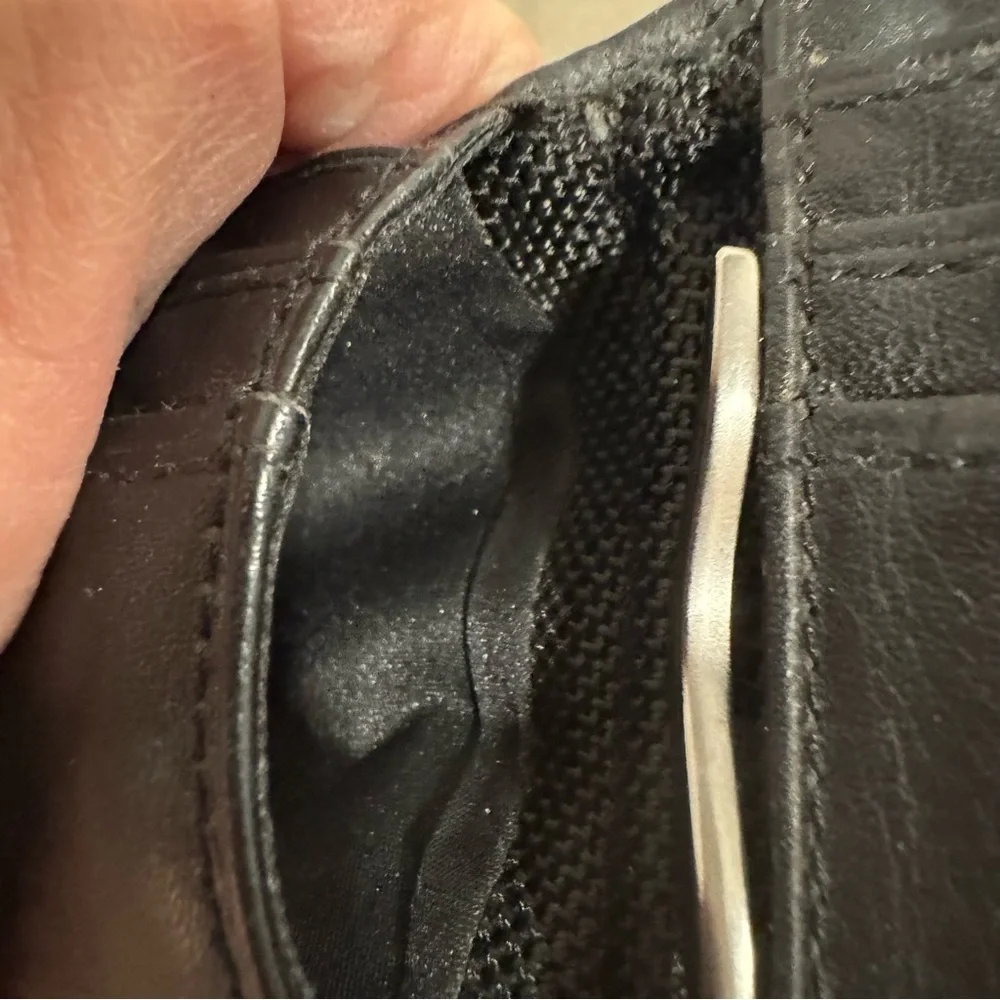Tumi full grain