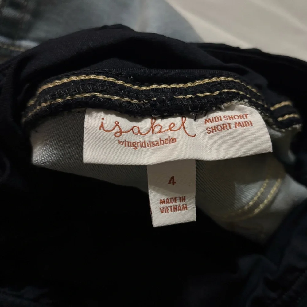 Isabel Maternity by Ingrid & Isabel stylish comfortable
