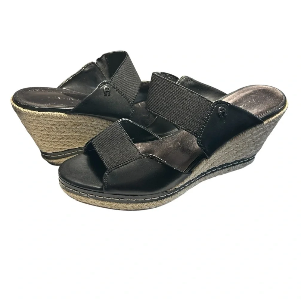Etienne Aigner sole material