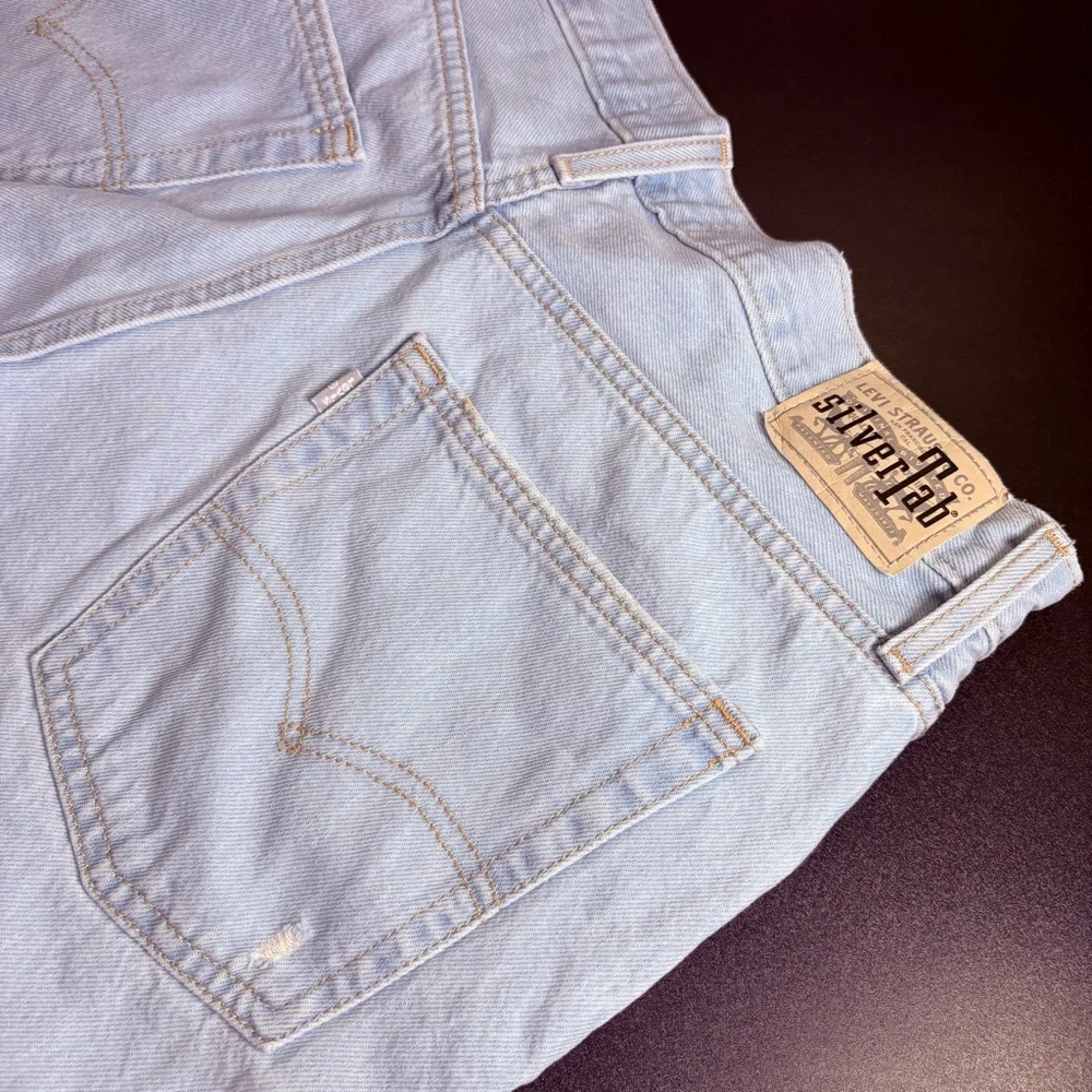 Levi’s silver tab denim baggie women’s shorts light wash y2k vintage inspired 30