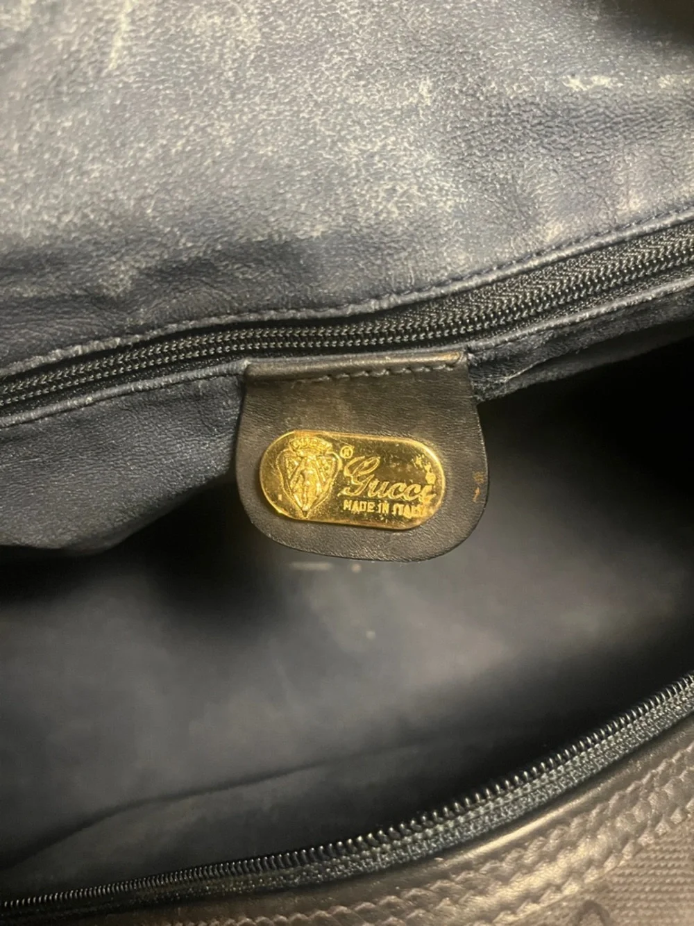 Gucci black gg