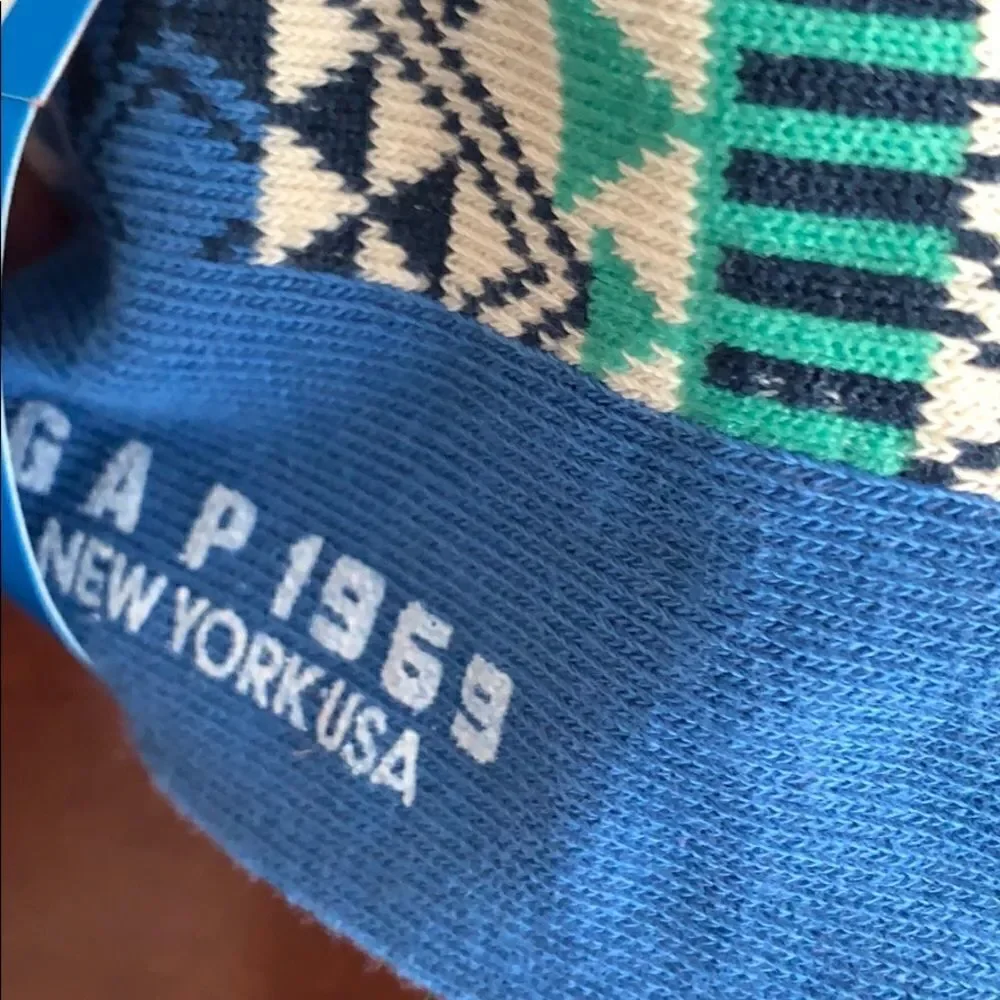 GAP new socks