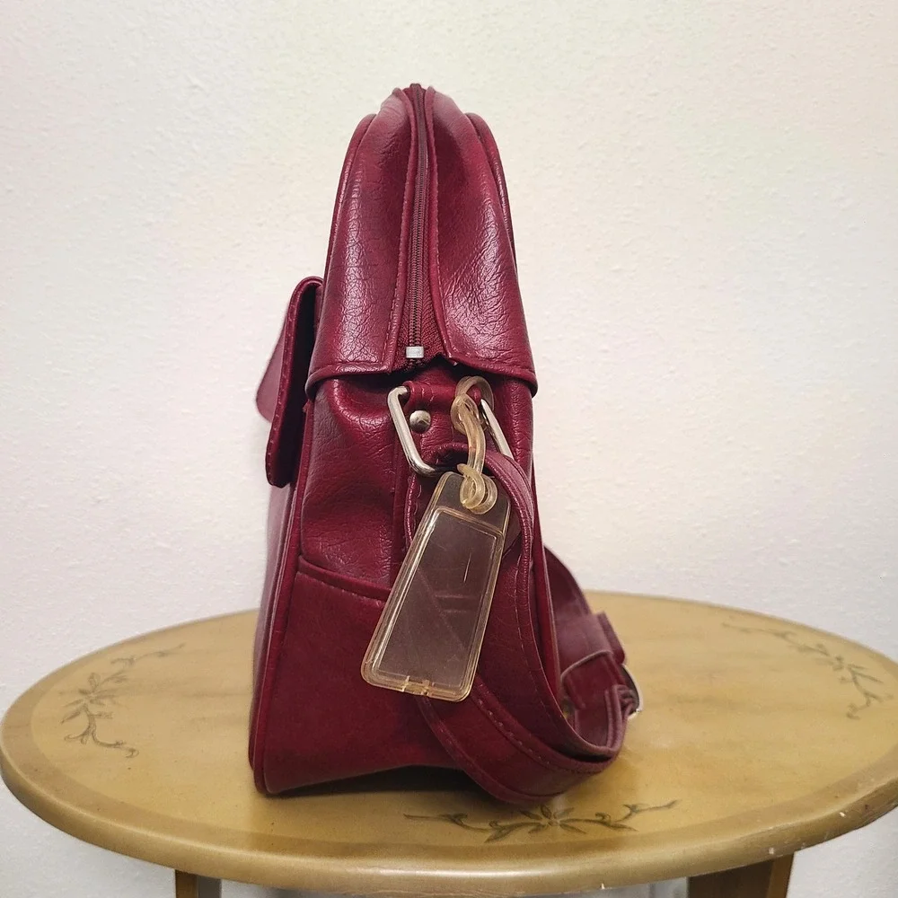 Samsonite vintage red