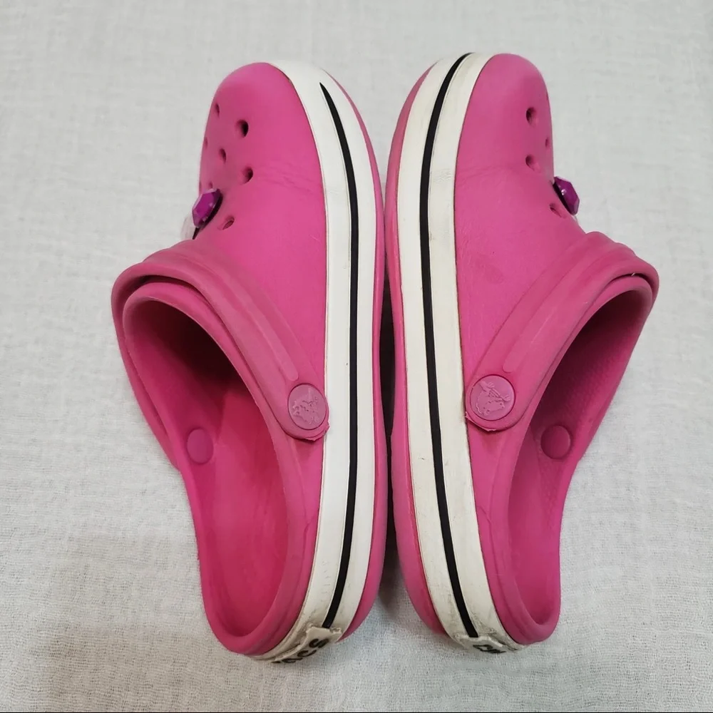 CROCS very good
