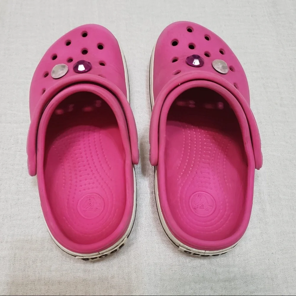CROCS very good