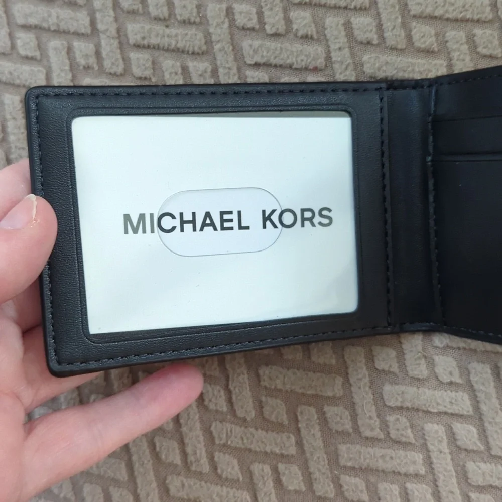Michael Kors Cooper Signature Logo Wallet NWT