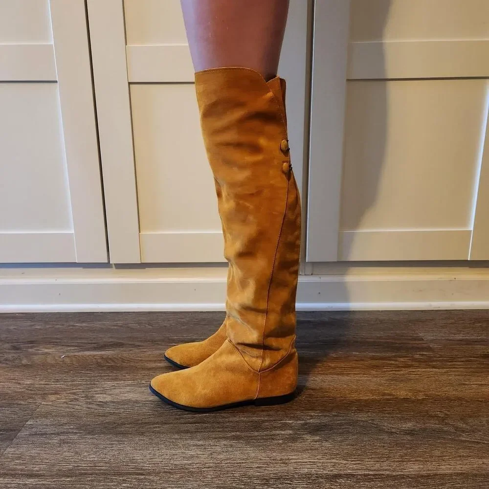 Women's Tan and Brown knee High Suede Boots Size 8.5