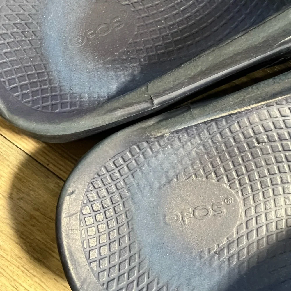 OOFOS blue sandals