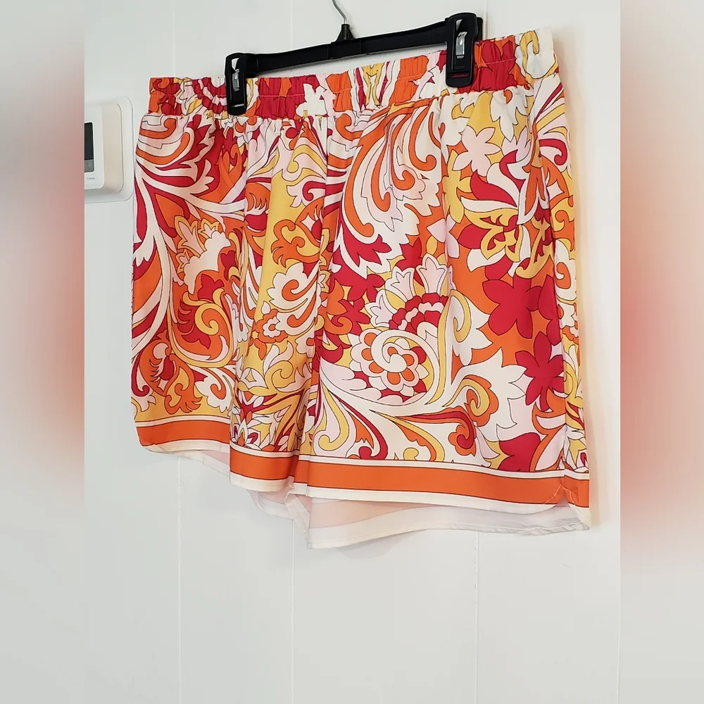 Loragal ties shorts