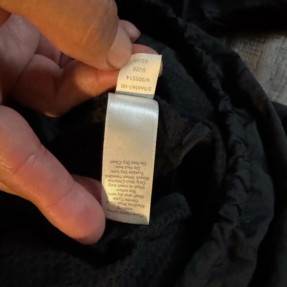 ATHLETA CANOPY PARACHUTE JACKET IN BLACK Size XS