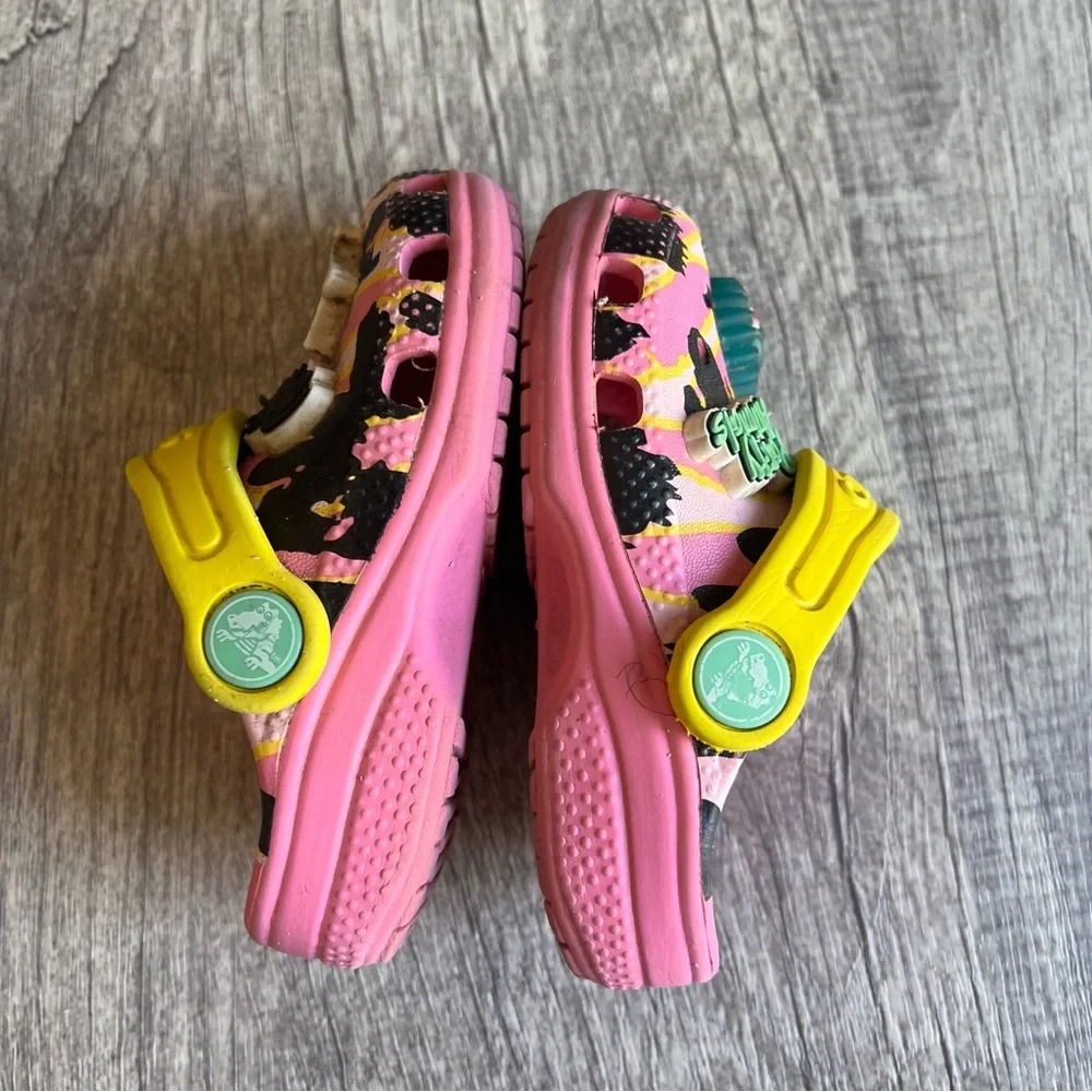 CROCS good pre
