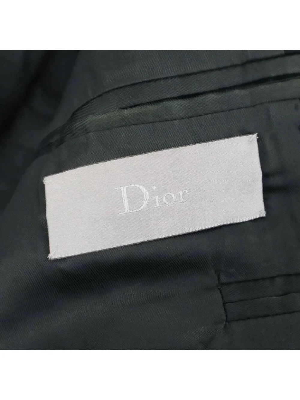 Dior around wool