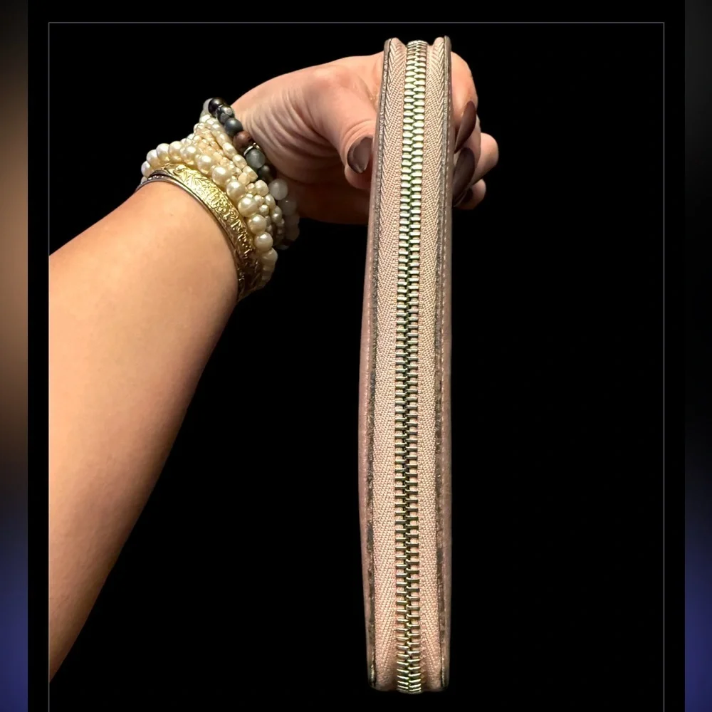 Louis Vuitton soft hardware