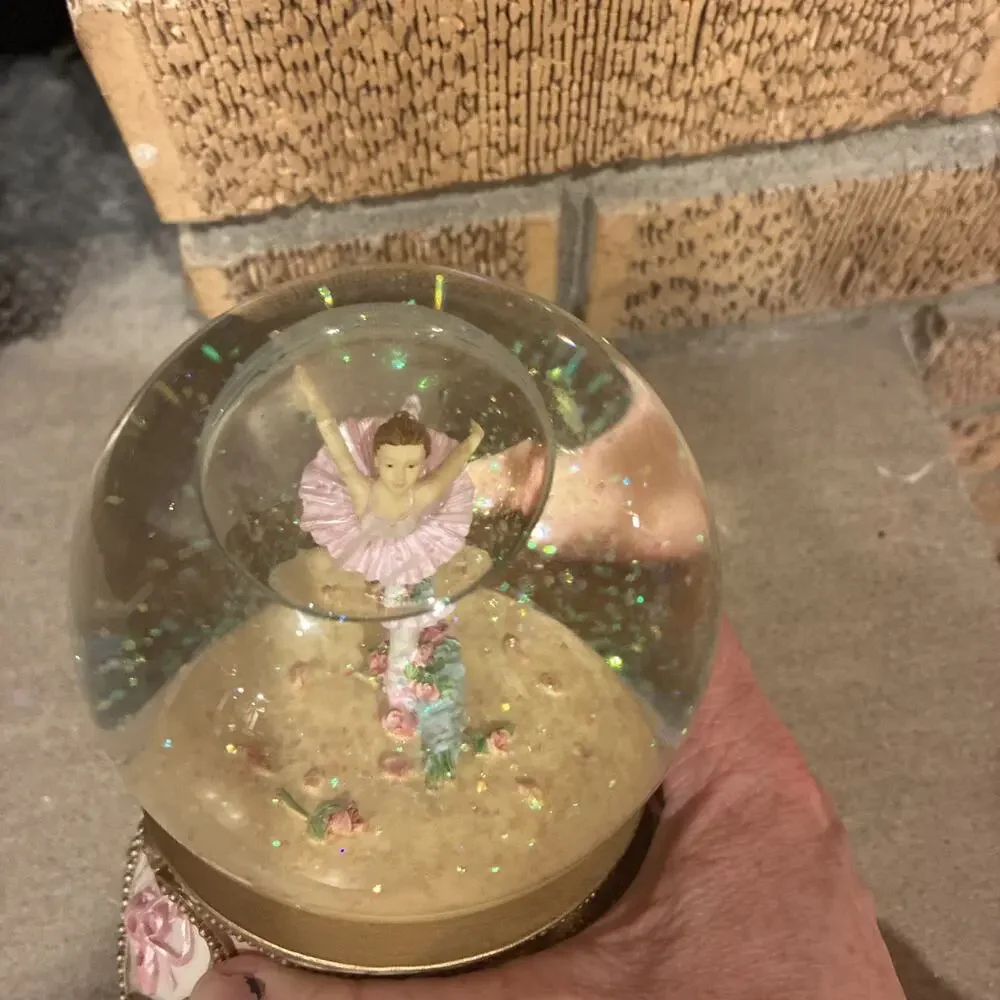 The San Francisco Music Box Company Ballerina Water Globe moonlight sonata RARE
