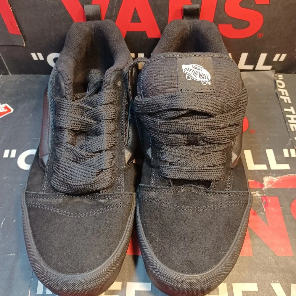 Vans Men's 8.5/Women's 10 Knu Skool Triple Black/Black VN0009QCBKA