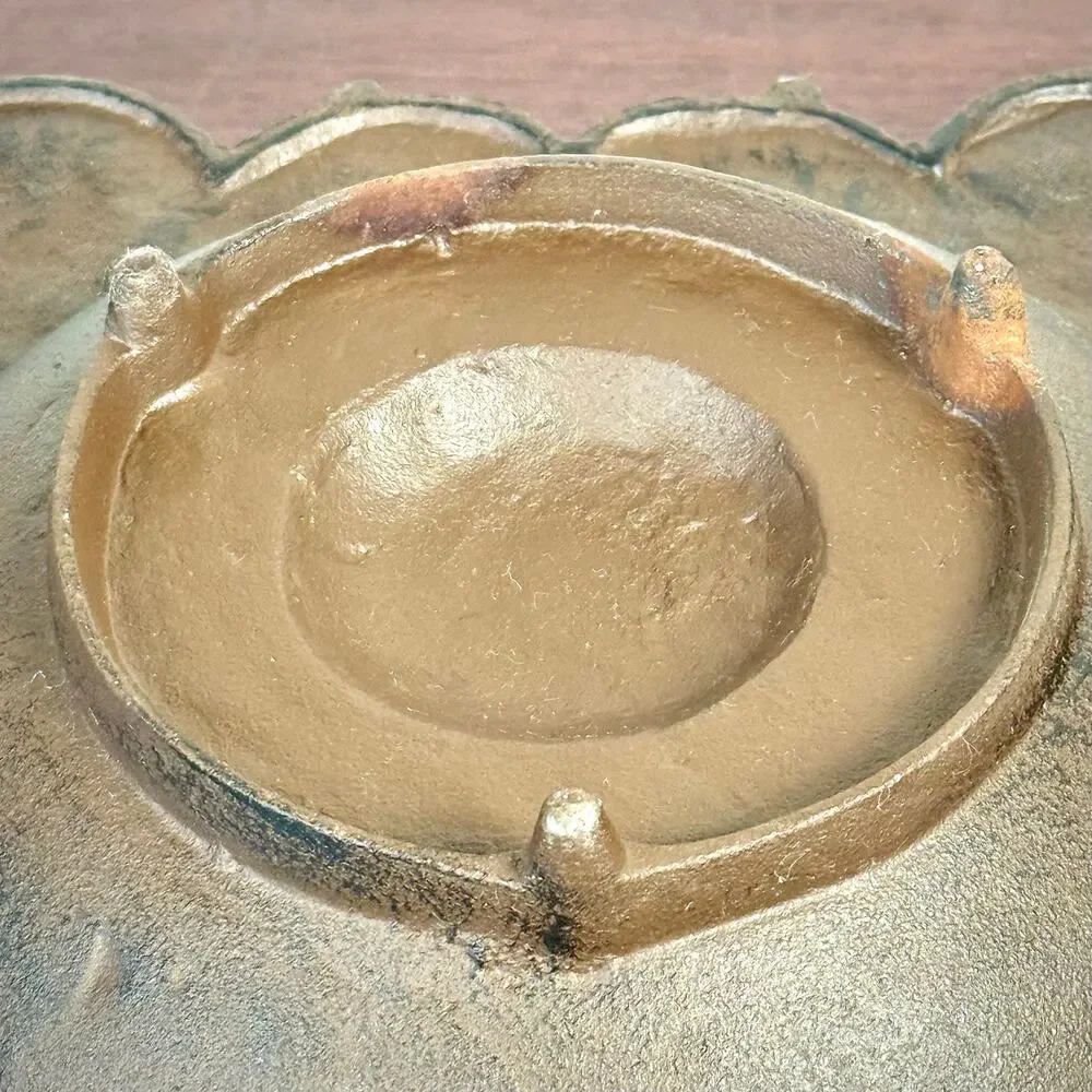 Unbranded pair cast